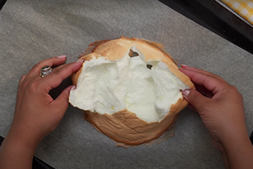 النهاردة جبنالكم وصفة عيش السحاب المليان بروتين وخفيف ومناسب جداً للدايت.🍞